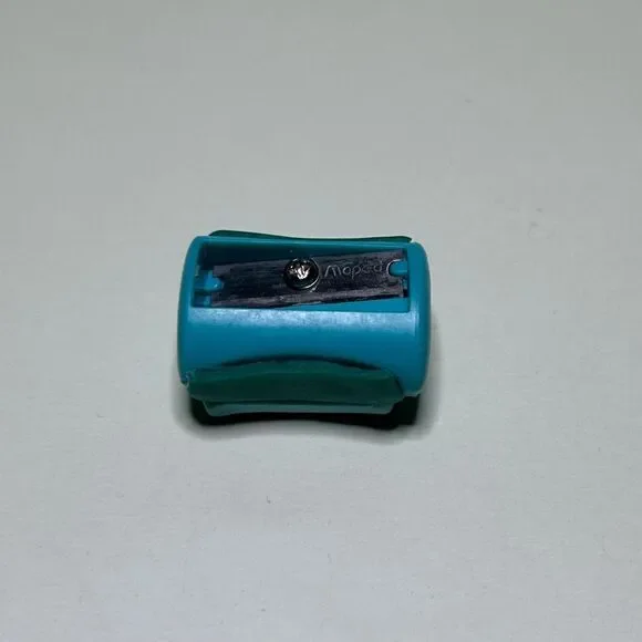 Disney multi Accessory - Picture 2 of 2